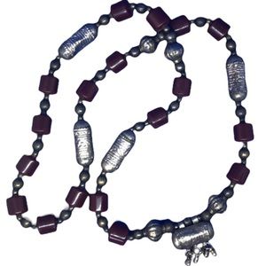 🛢🎙🛢Silver & Maroon Statement Necklace
